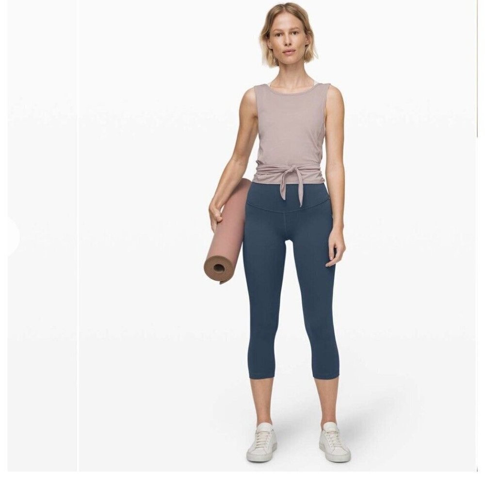 Lululemon Wunder Under Crop Hi-Rise Full-On Luxtreme 21” Size 2 Coda Blue